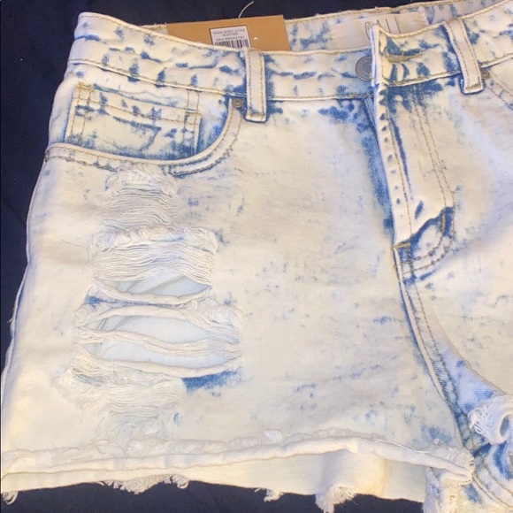 High Rise Jean Shorts - Picture 3 of 4